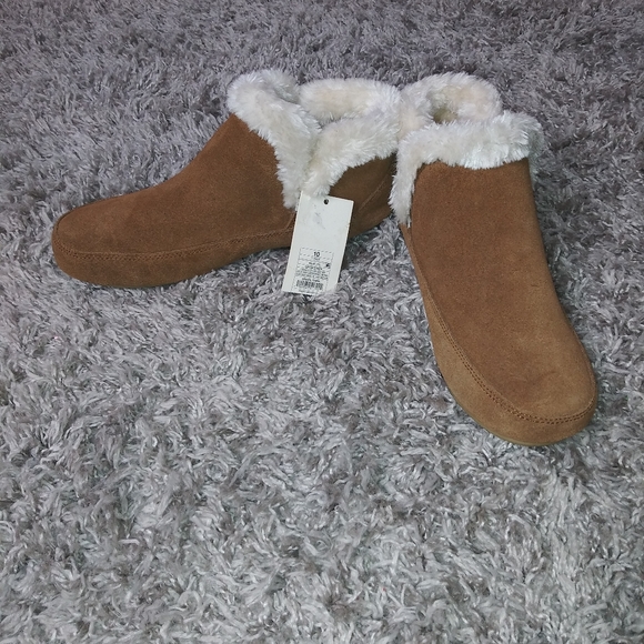 Stars Above Taryn Suede Slipper Booties 